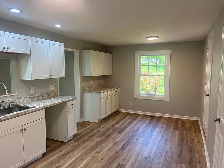5213 Pleasant Ridge Rd — Photo 4