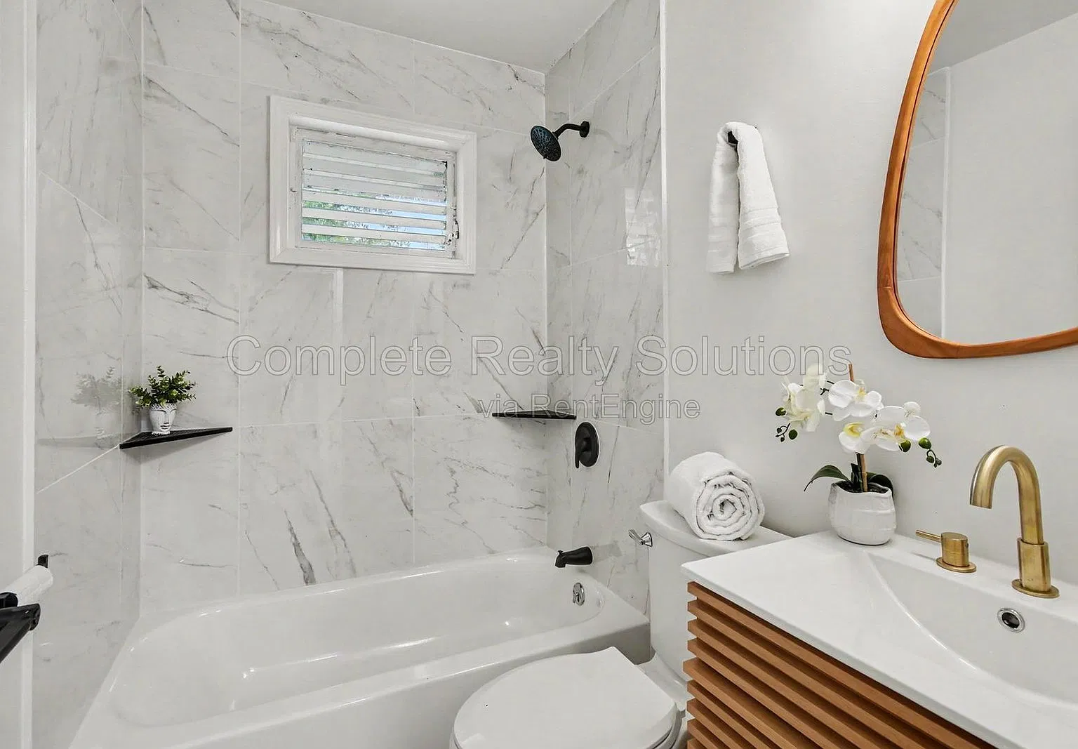 3 bed, 1.0 bath, 1135 sqft, $1,350 — Photo 4