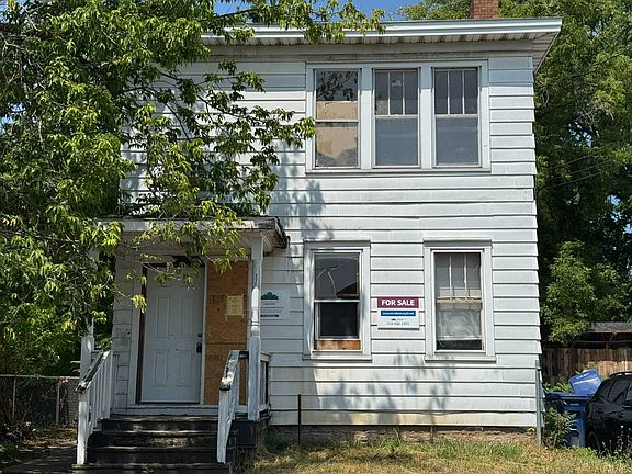 2nd image of 511 Ash St