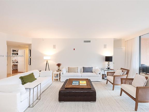 3rd image of 737 Crandon Blvd APT 402