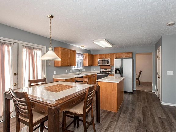 5th image of 9610 Fallsridge Ct