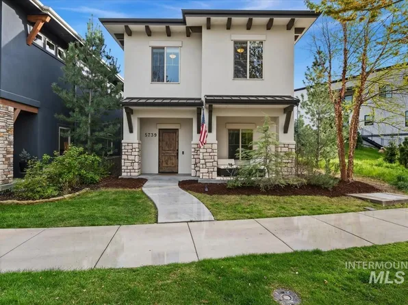 5739 W Hidden Springs Dr, Boise, ID 83714