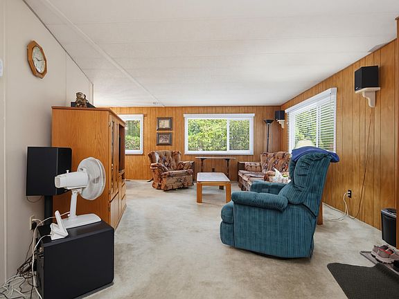 5th image of 2306 198th St #10