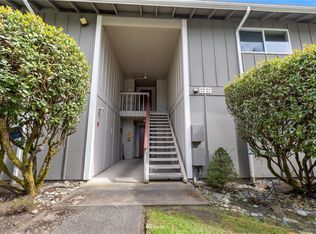 3206 Pine Rd #D11, Bremerton, WA 98310