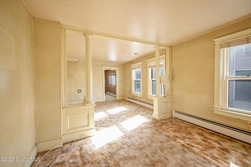 2nd image of 567 Saratoga Street