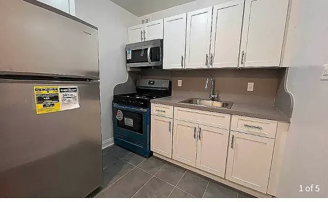 Rented by Contact Realty | media 76