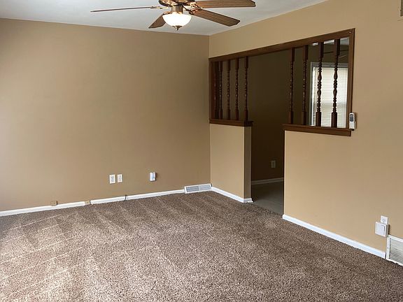 5th image of 8801 Everett St