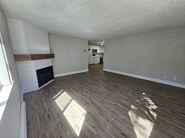 18616 Midhill Cir — Photo 3