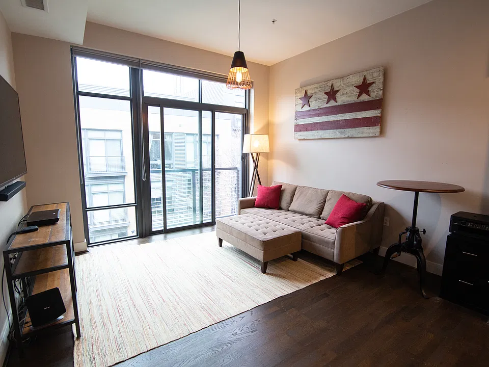 525 Water St SW #425