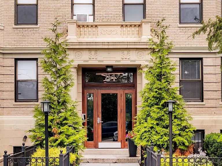 Park Dr — Photo 15