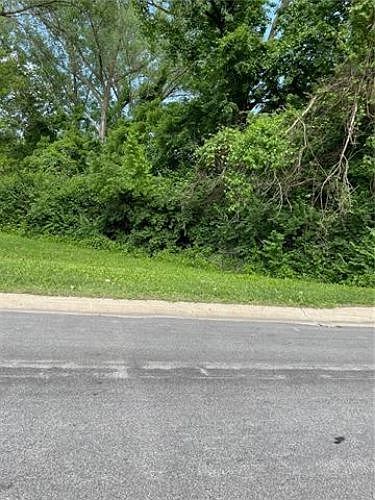 2nd image of 1800 Homestead Dr