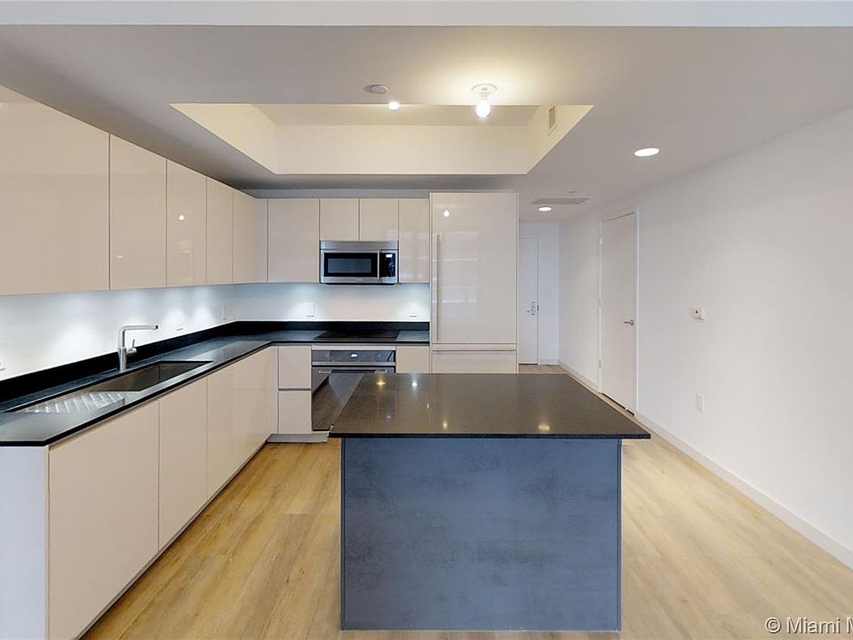 1st image of 1010 Brickell Ave Unit 3209