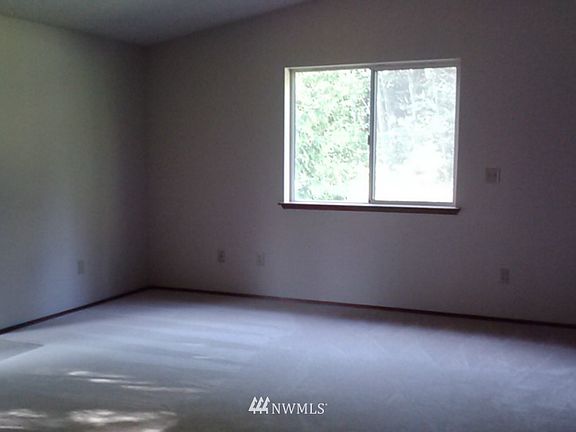 4th image of 7322 86th Street NW