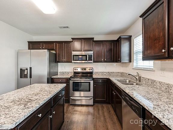 5th image of 123 Harvest Pointe Dr