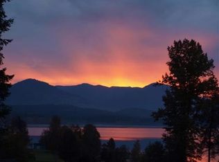 365 Oden Bay Dr, Sandpoint, ID 83864