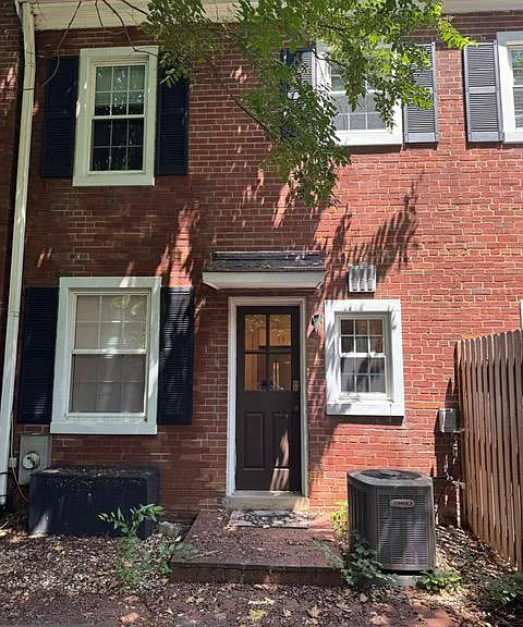 3064 S Buchanan St — Photo 37