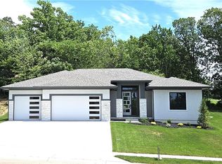 4903 Noland Rd, Shawnee, KS 66216