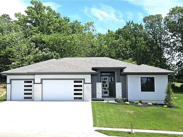 4903 Noland Rd, Shawnee, KS 66216