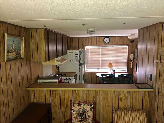 3rd image of 12028 Mary Ln