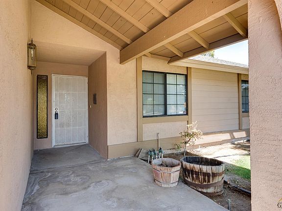 3rd image of 8320 Eucalyptus Dr