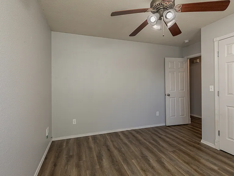 502 N Century Pl — Photo 19