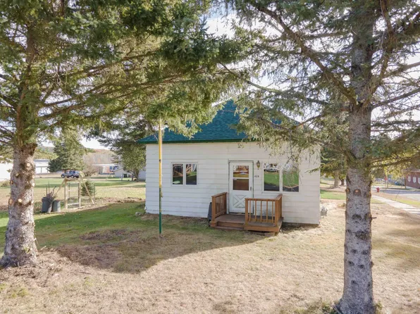 419 Brule Ave, Caspian, MI 49915