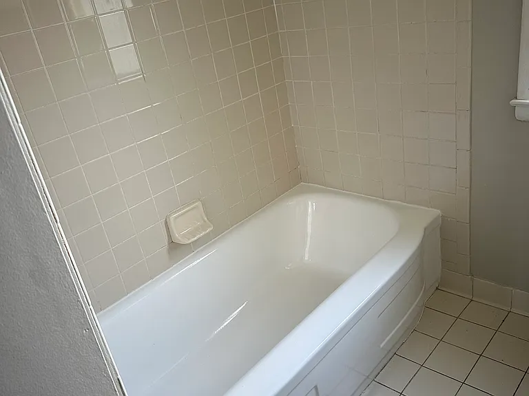 22468 Cushing Ave — Photo 2