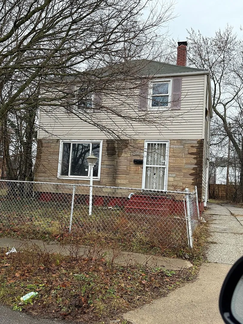 3bd Single Lee/Harvard Section 8/Cash Pay *1/2 Off Security Deposit Special* — Photo 1