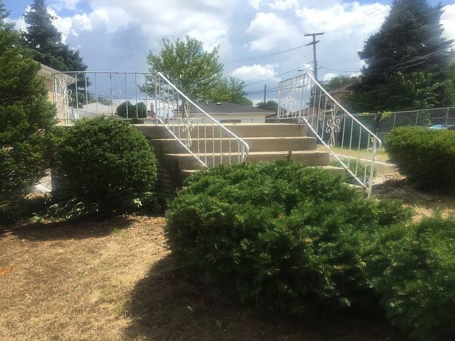 1st image of 567 Oglesby Ave