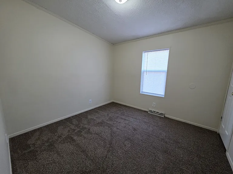 Pineview Estates — Photo 15