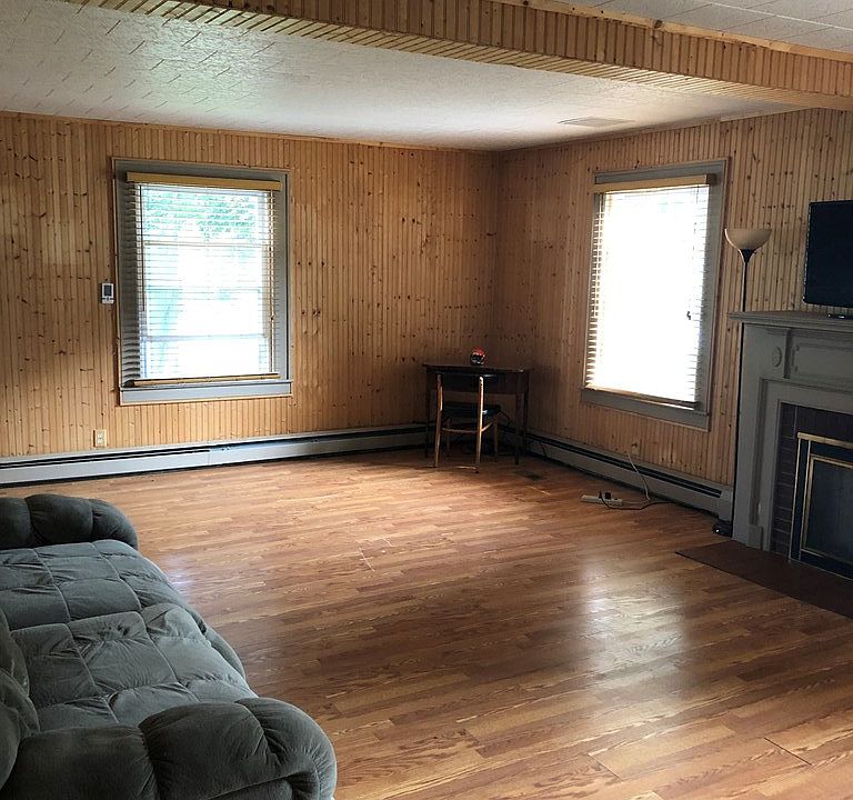 29 3rd St, Malone, NY 12953 Zillow