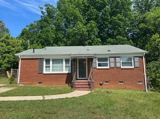 2919 Bellaire Dr, Charlotte, NC 28216