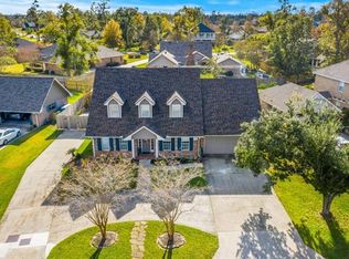 1915 Honeysuckle Ln, Sulphur, LA 70663