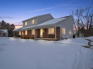 46723 Shelby Ct, Utica, MI 48317