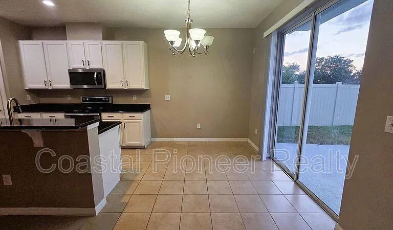 10279 Newminster Loop — Photo 8