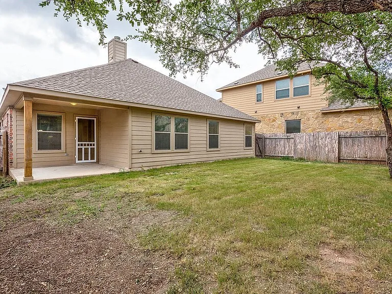 521 Walsh Hill Trl — Photo 19