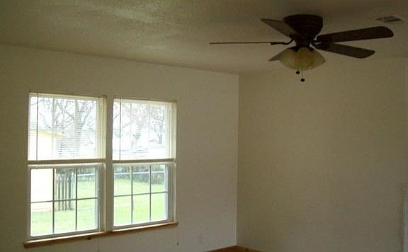 4th image of 601 SE 20th St