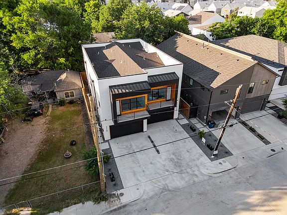 3rd image of 1115 Muncie Ave