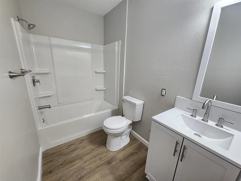 138 W Marion St — Photo 11