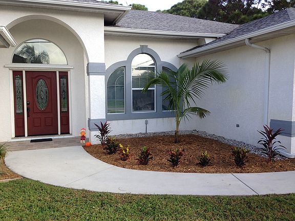 2nd image of 2725 SE Mariposa Ave