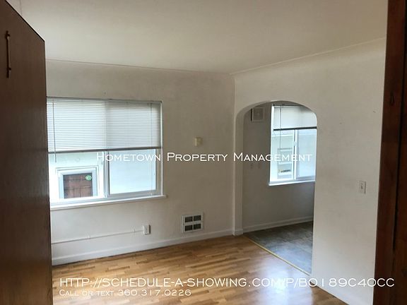 3rd image of 1060 Adams St SE APT 1