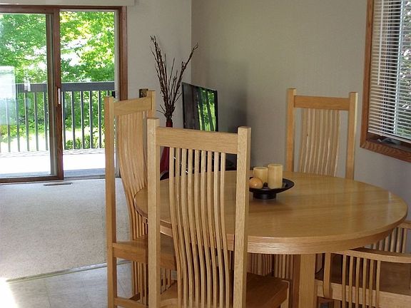 Dining looking to back