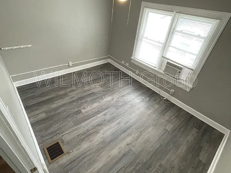 916 N Tuxedo St — Photo 11