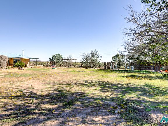 3rd image of 1337 Sands Rd NW