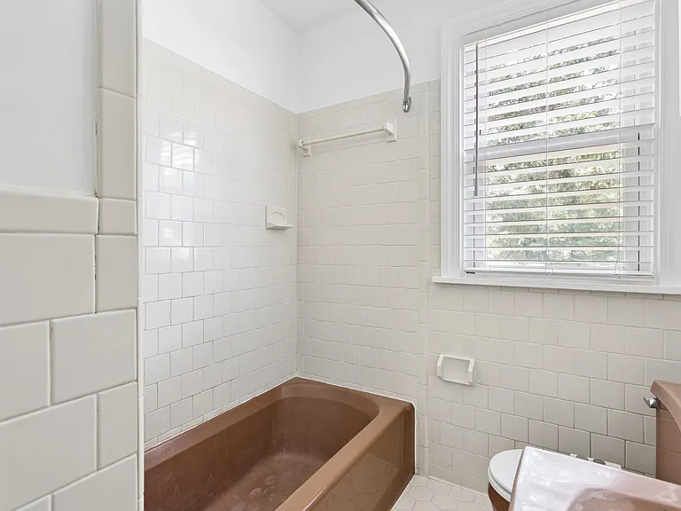 2307 Rawlings Ct — Photo 33