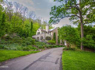 860 Vallamont Dr, Williamsport, PA 17701