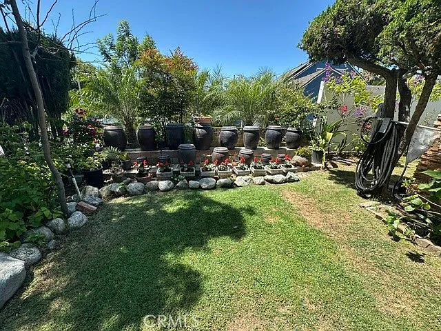 14721 Stanton Ave — Photo 9