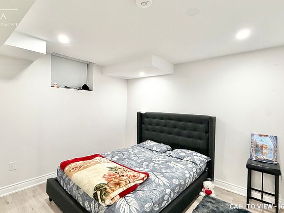 4th image of 4082 Channing Cres #2