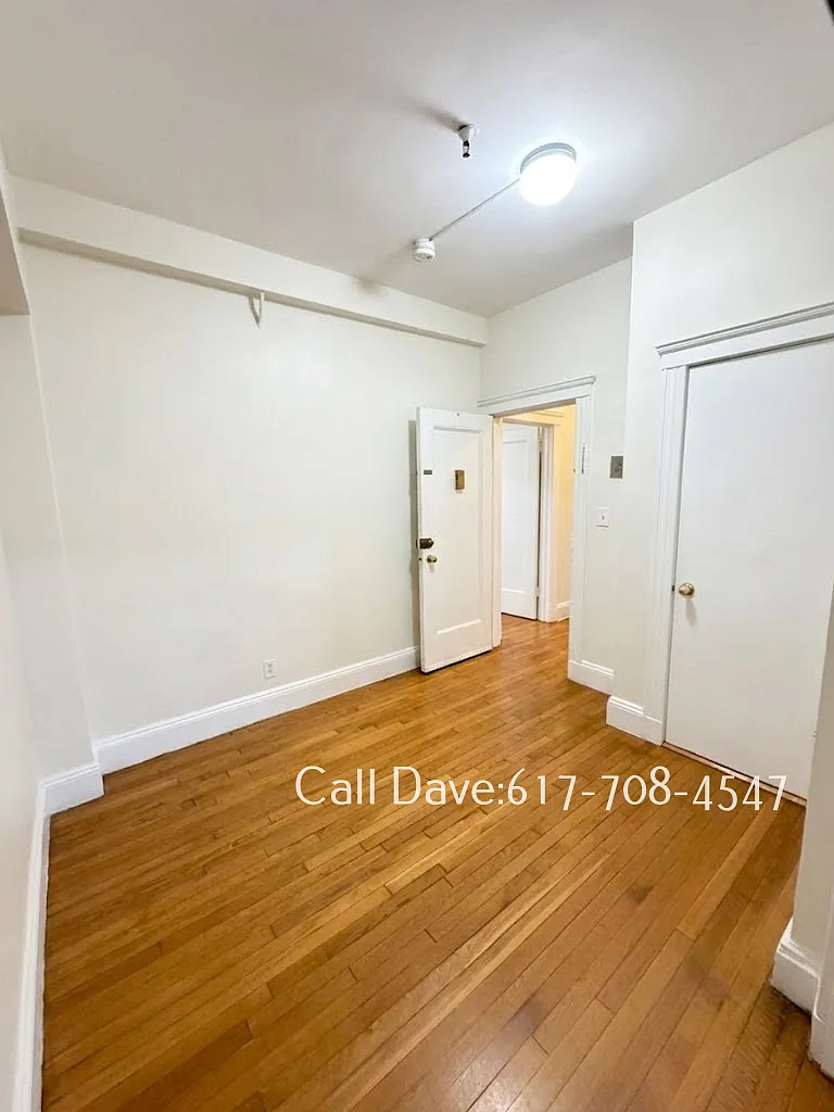 132 Washington St — Photo 4