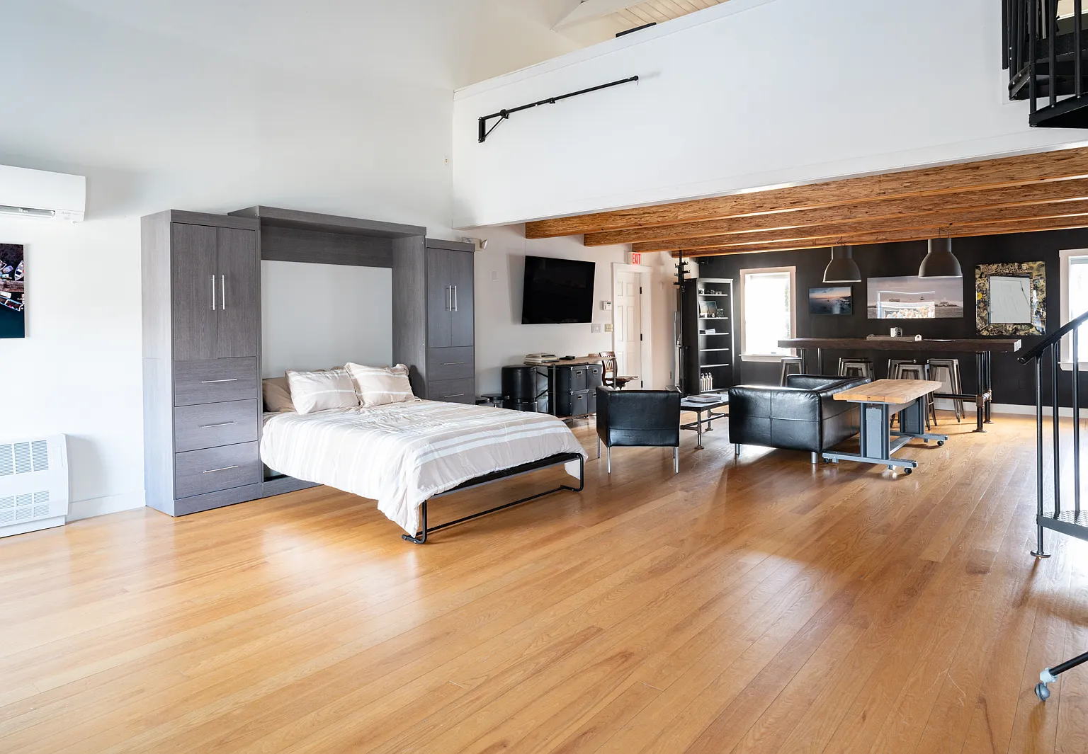 Studio, 900 sqft, $1,800 — Photo 1